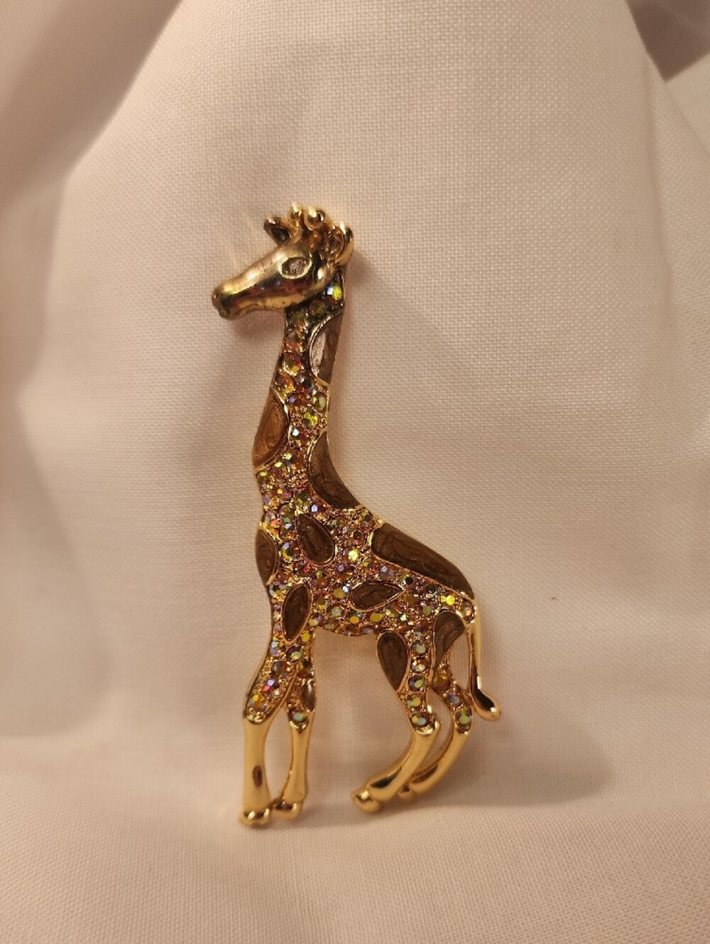Gold-Tone Giraffe Crystal Sparkling Brooch - Picture 2 of 5